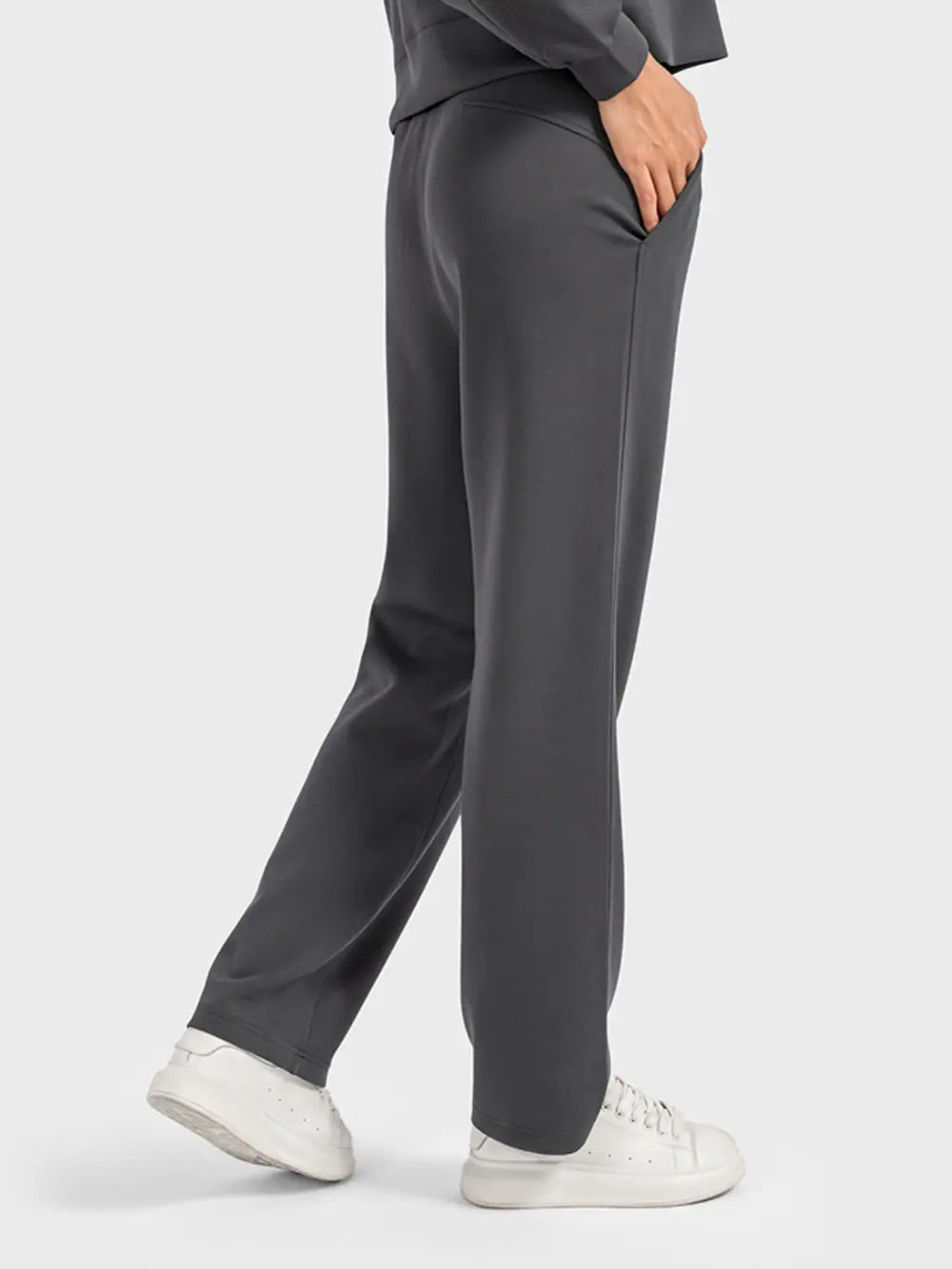 Drawstring straight leg sweatpants with pockets