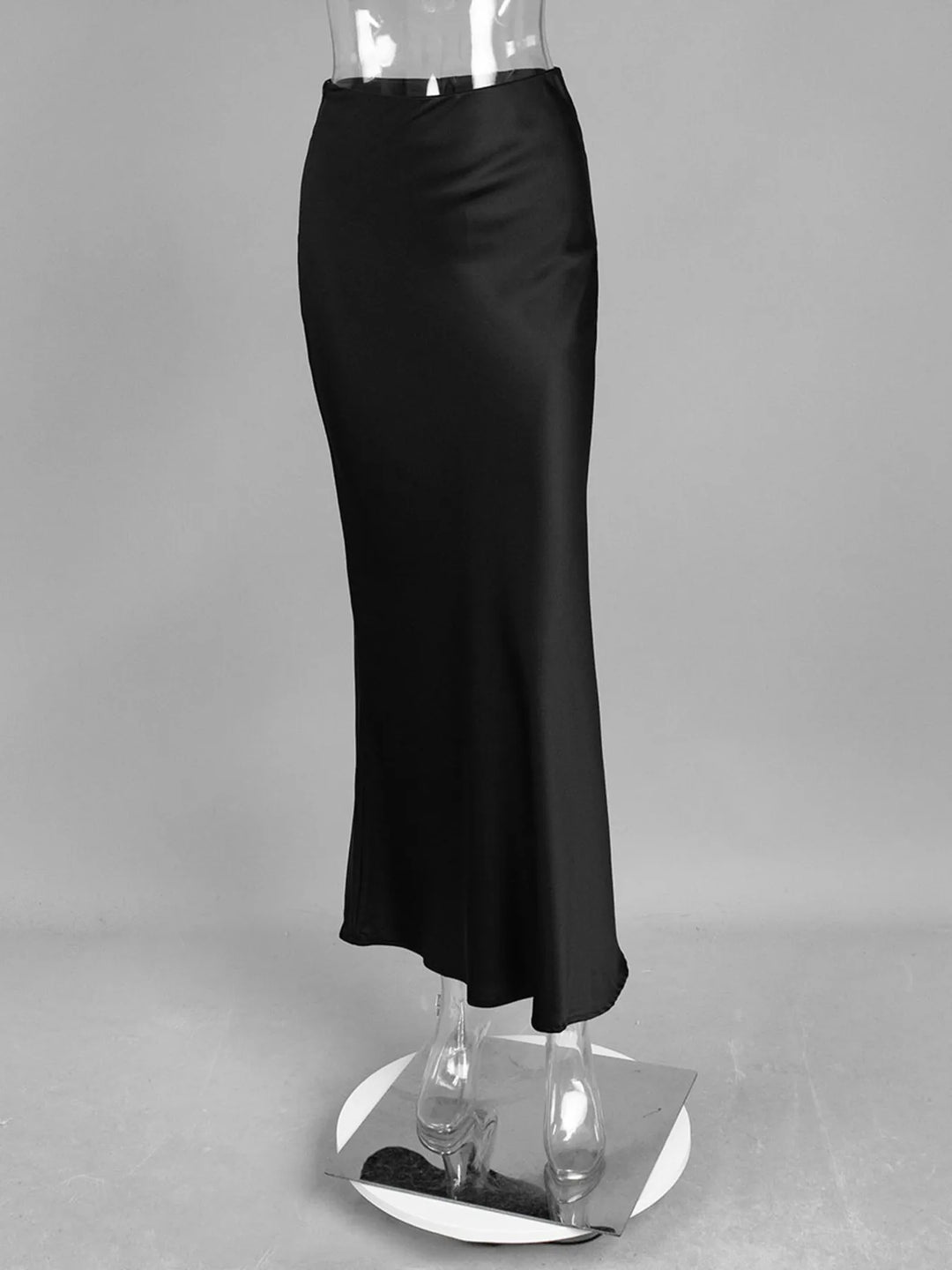 Fitted high-waist satin maxi skirt with flared hem