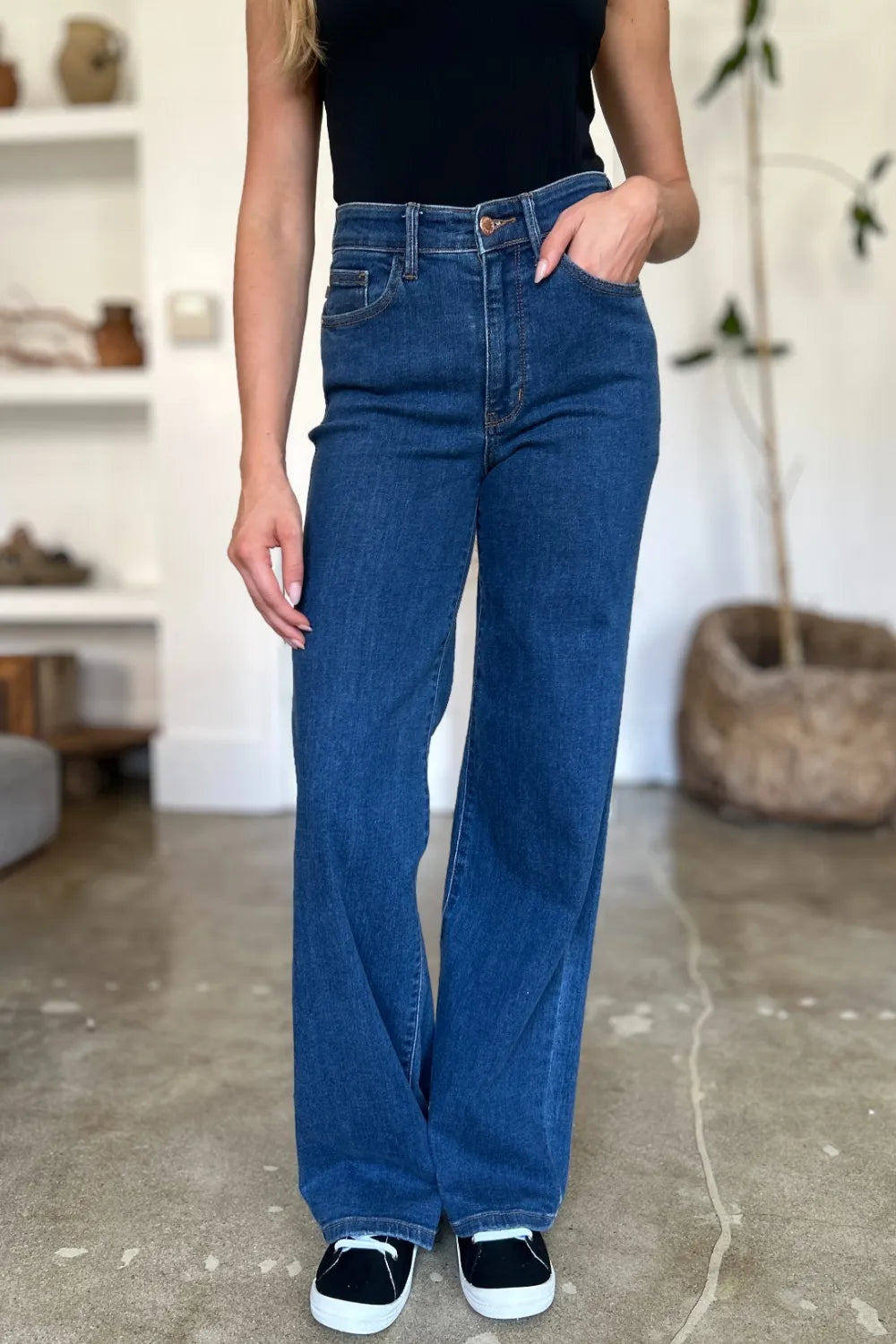 Judy Blue full-size high-rise straight-leg jeans