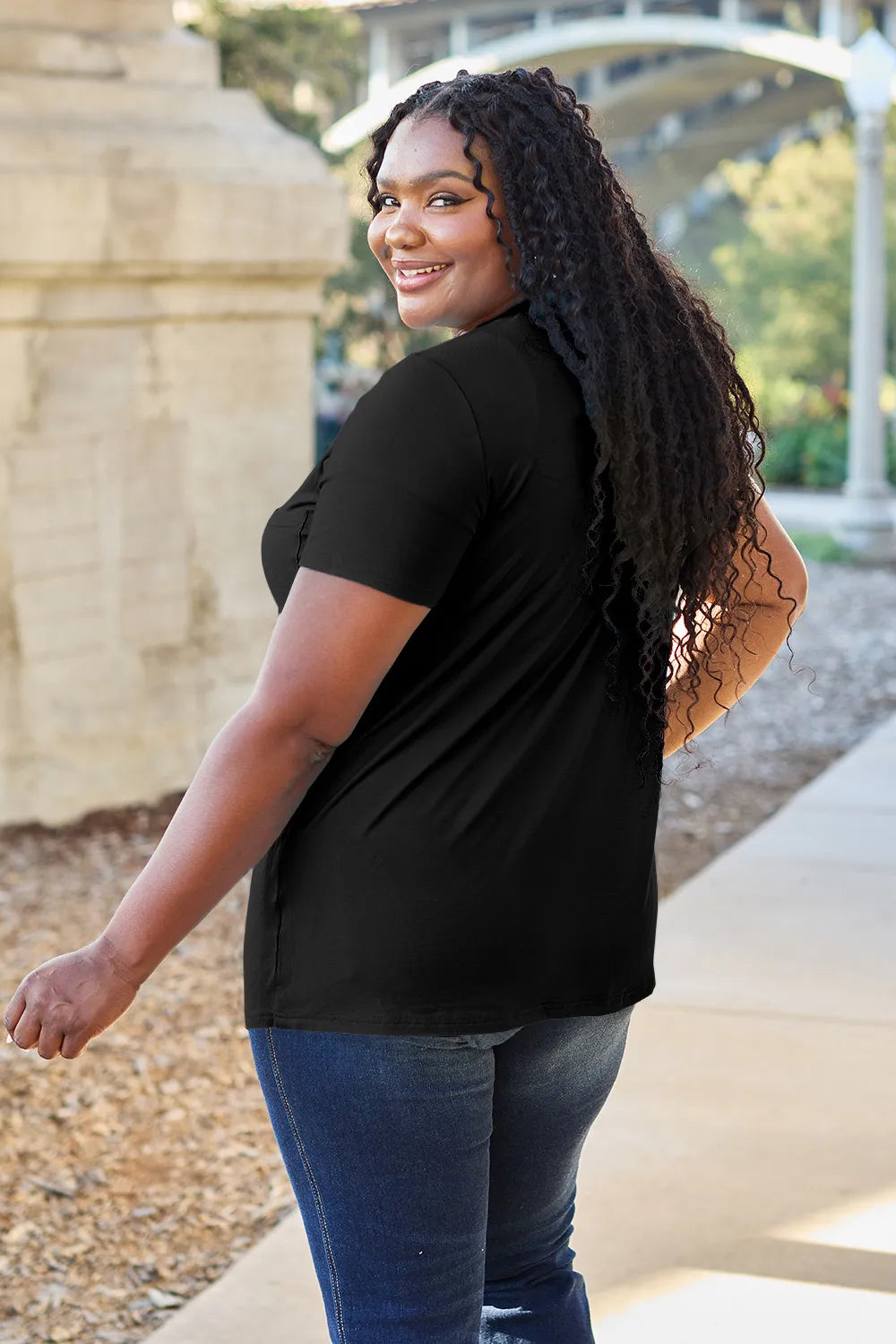 V-neck short sleeve bamboo tee with chest pocket