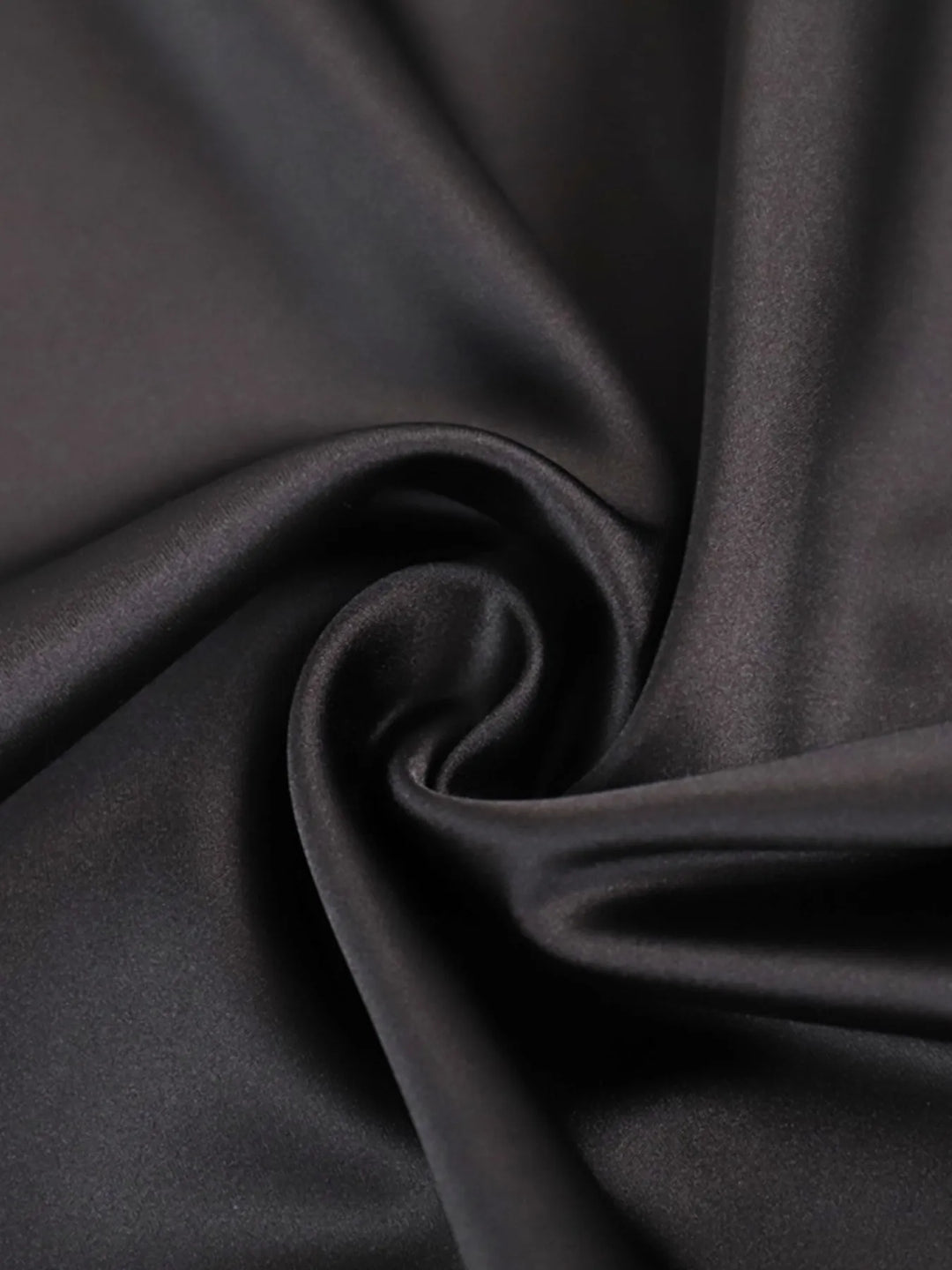 Fitted high-waist satin maxi skirt with flared hem