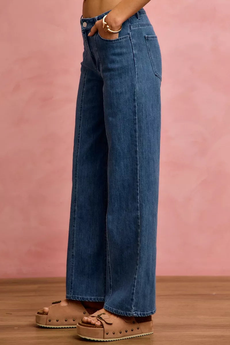 Mid-rise wide-leg jeans with front center seam
