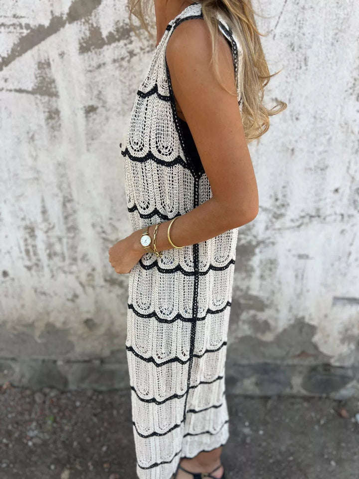 Sleeveless scalloped crochet longline cardigan