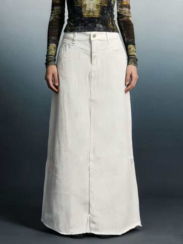 Raw hem maxi denim skirt with button closure and front pockets