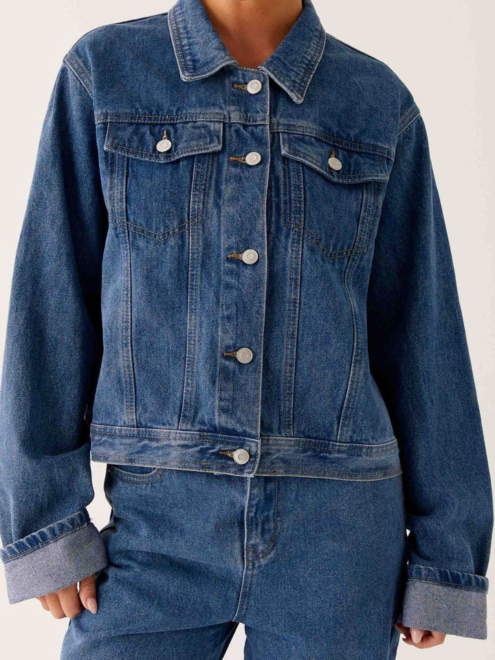Oversized cropped denim jacket with chest flap pockets