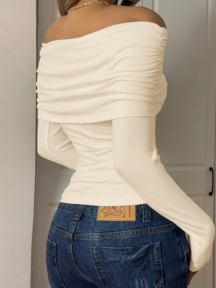 Off-shoulder ruched long sleeve fitted top