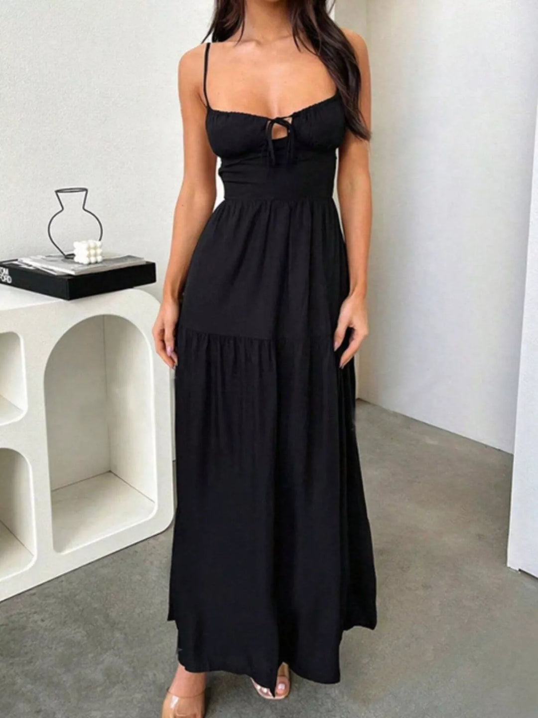 Backless lace-up spaghetti strap tiered maxi dress