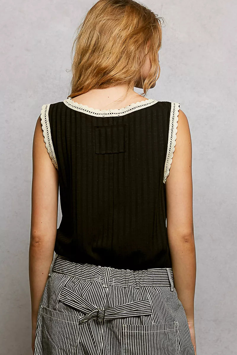 Ribbed lace trim tank top with high-low hem
