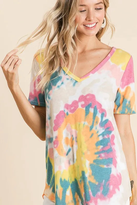 Circular tie-dye print V-neck short sleeve top