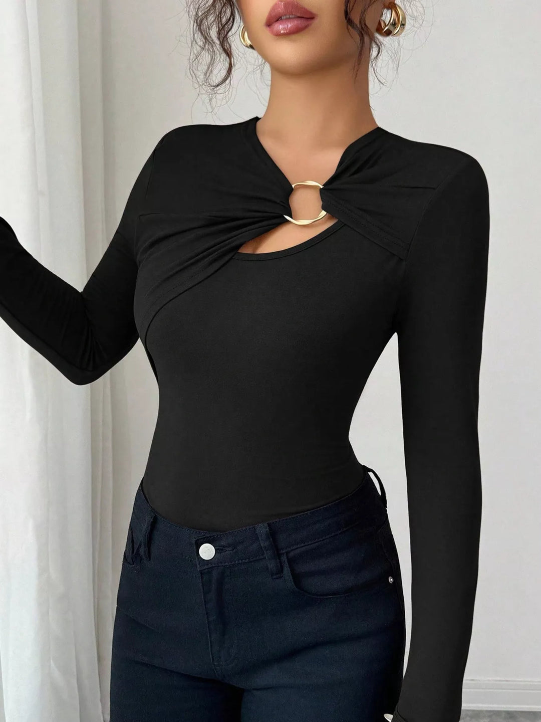 Black Twist front ring detail long sleeve top with cutout