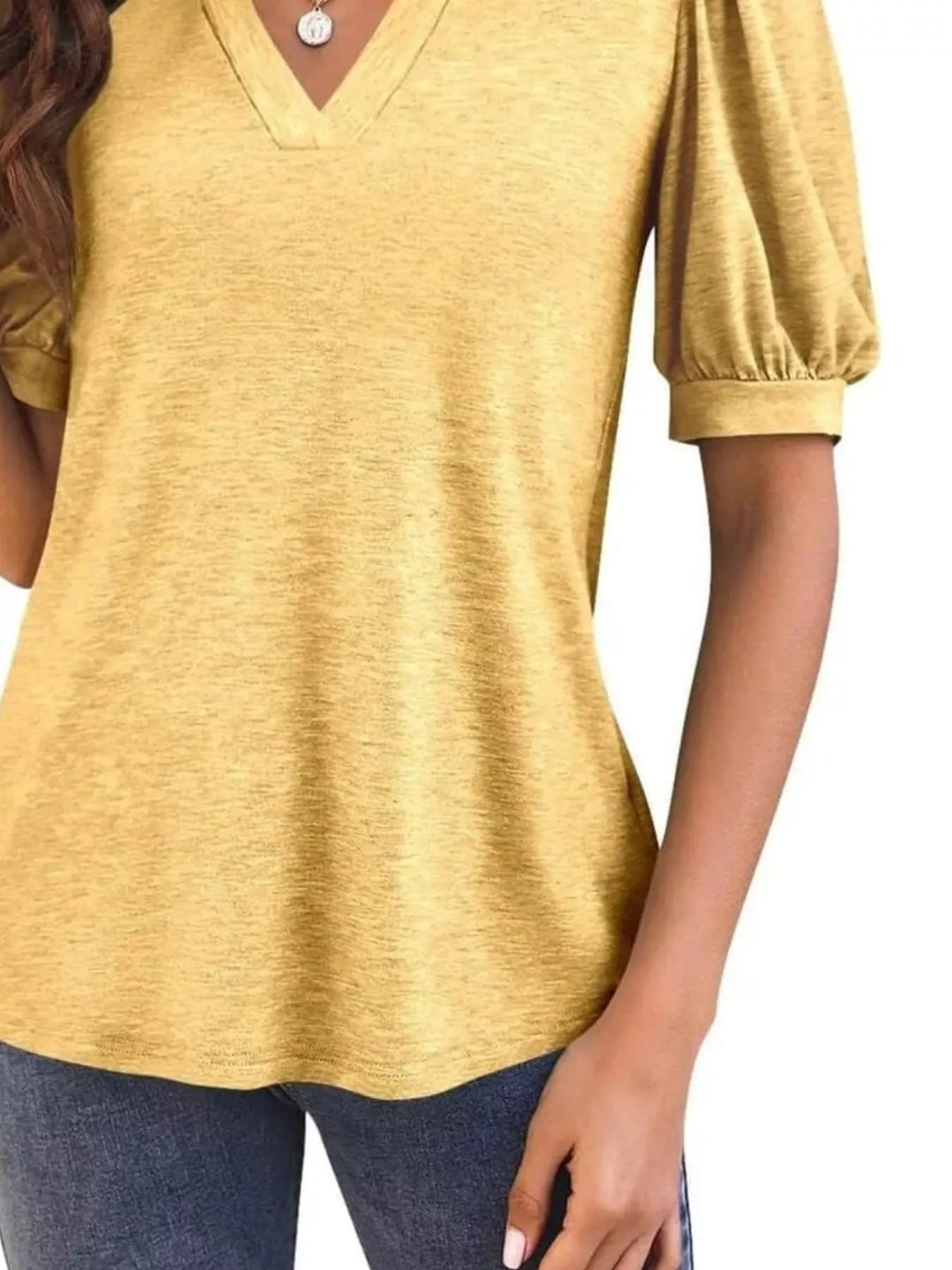 Short puff sleeve notched V-neck casual tee