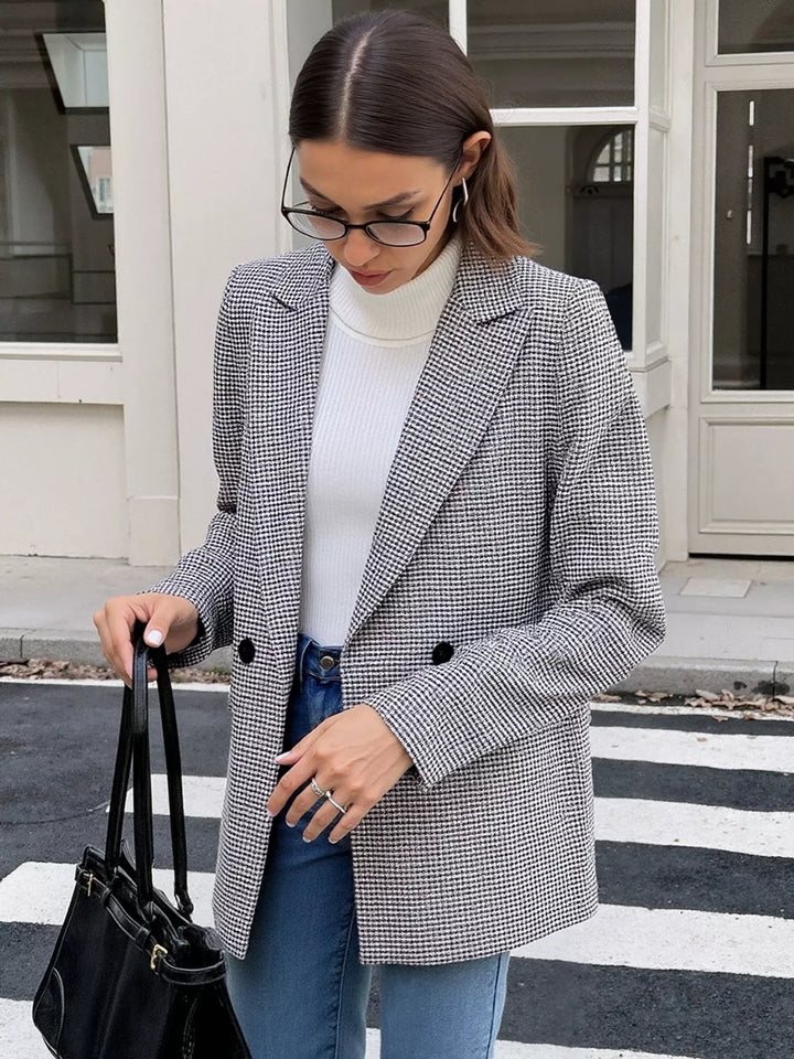 Micro houndstooth flap-pocket blazer with padded shoulders