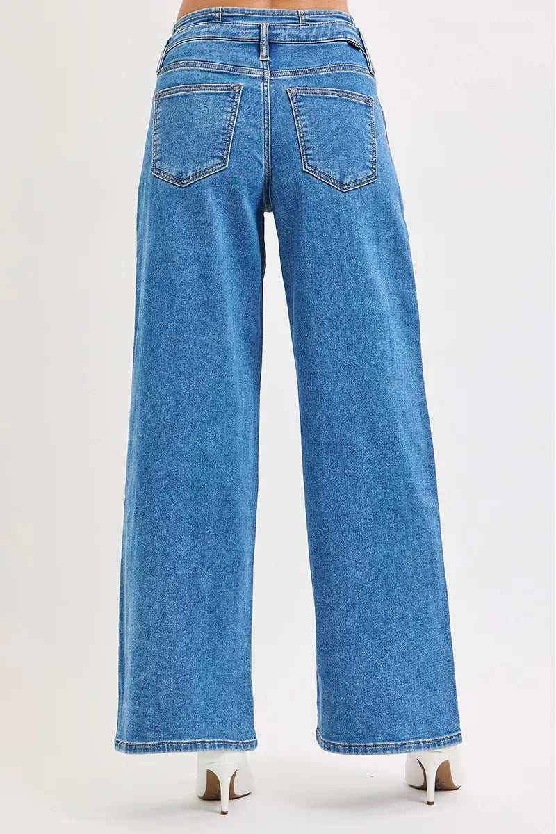 Pleated wide-leg mid-rise jeans with button waist