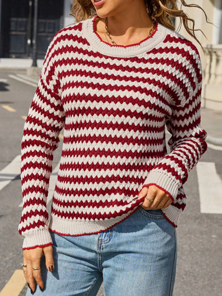 Textured zigzag stripe knit round neck sweater