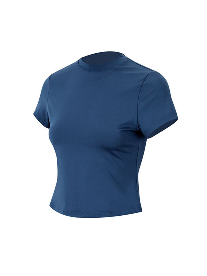 Slim-fit crew neck crop tee with short sleeves