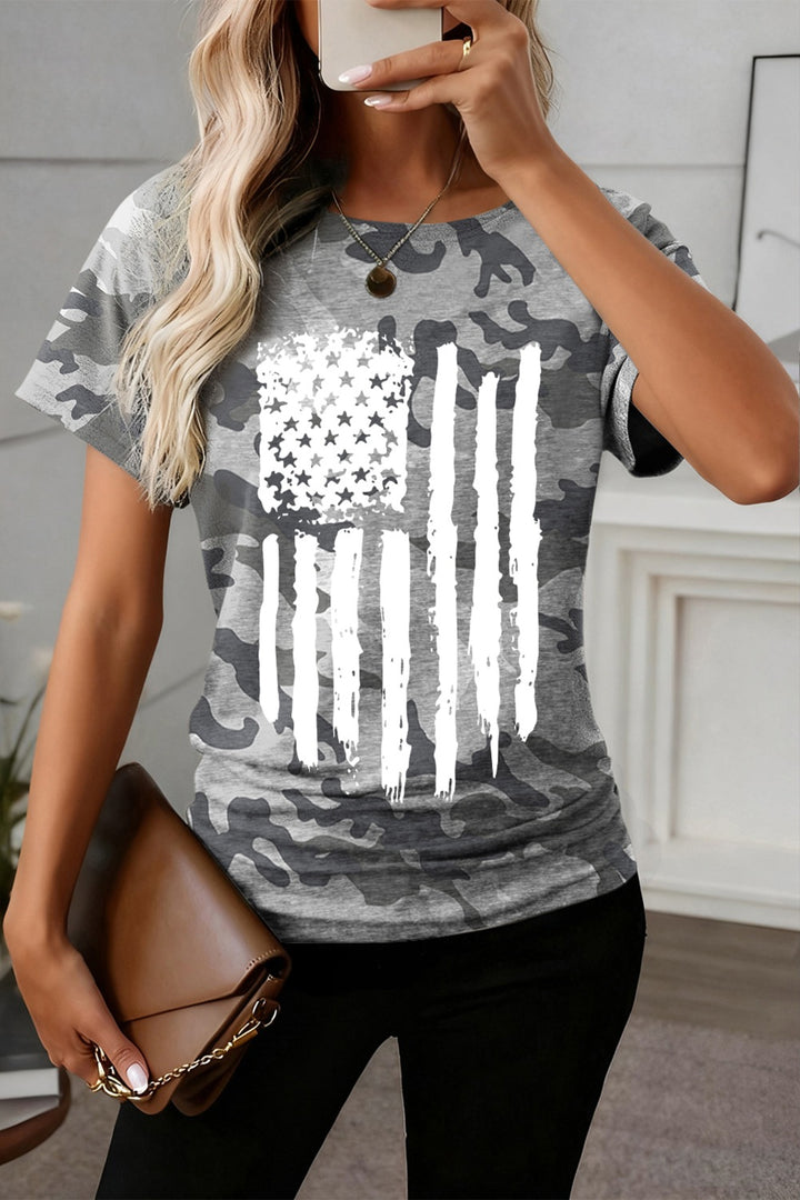 Camo American flag graphic crew neck tee