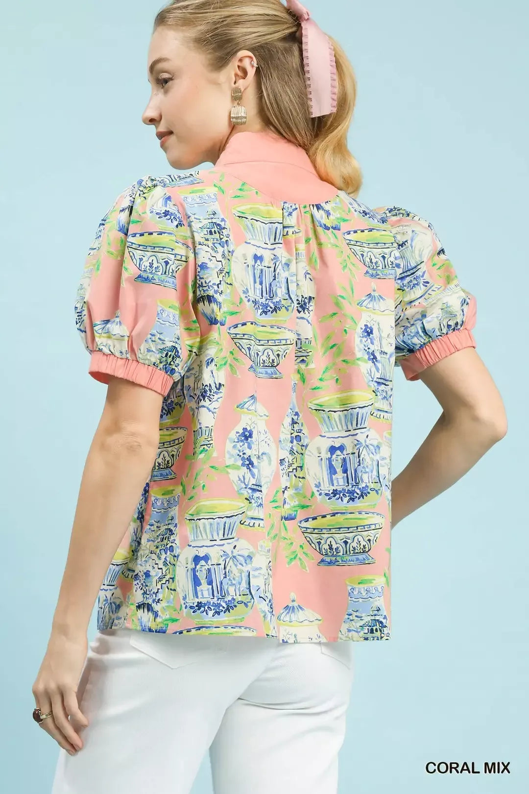 Graphic print V-neck top with puff sleeves