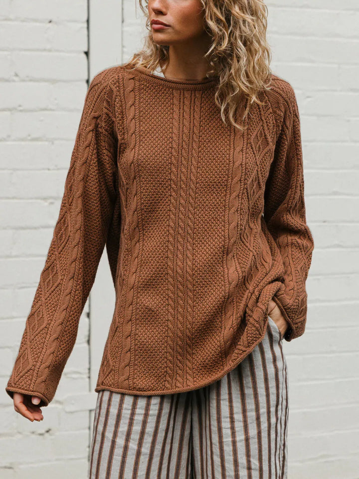 Caramel Cable-knit crew neck sweater with curved hem