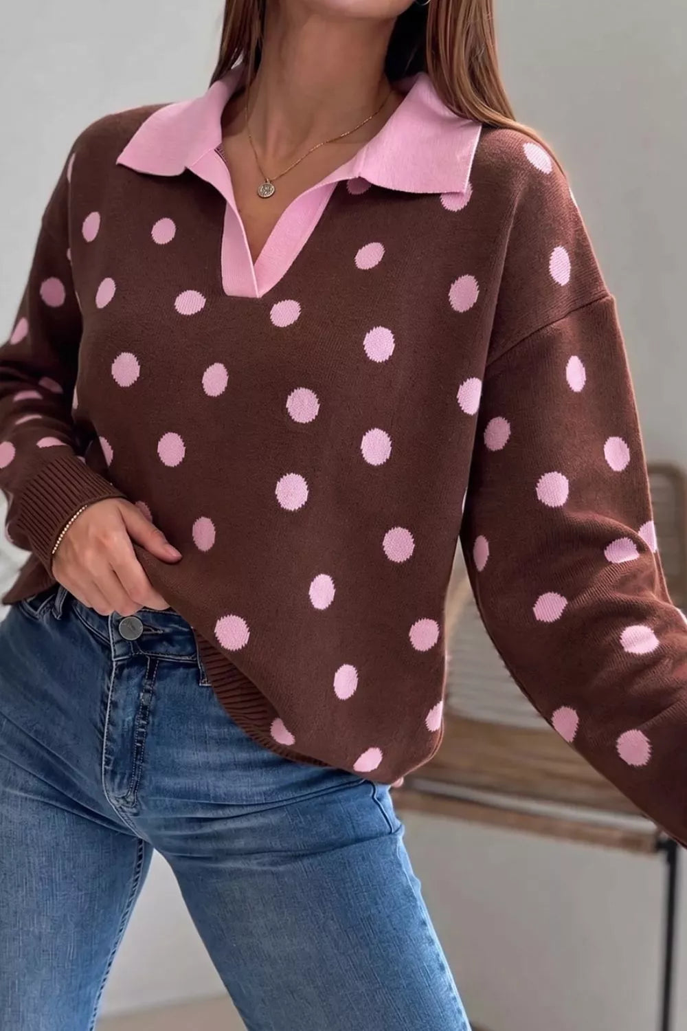 Polka dot contrast collar loose knit pullover sweater