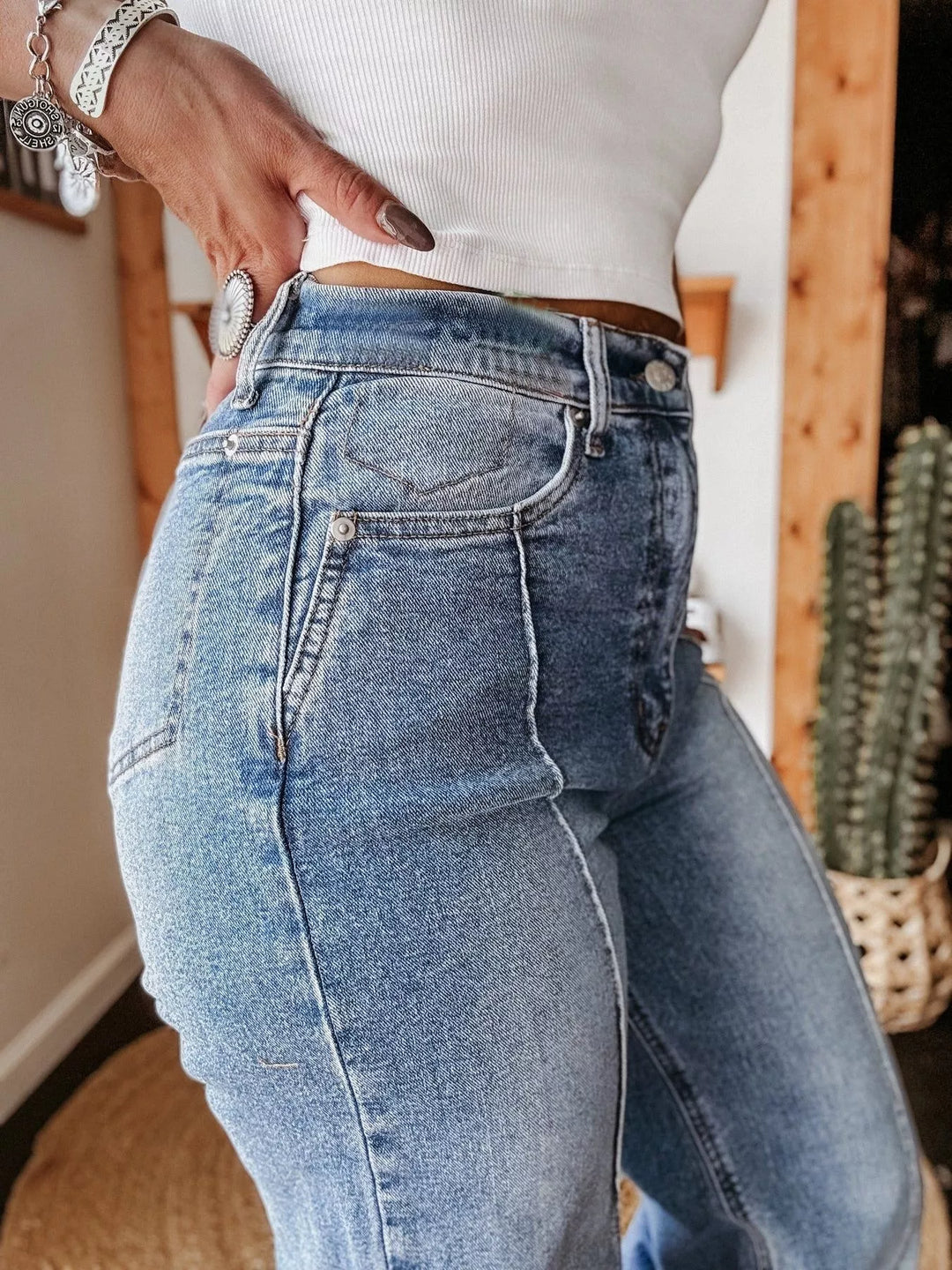 Contrast-seam high-rise wide leg cuffed jeans