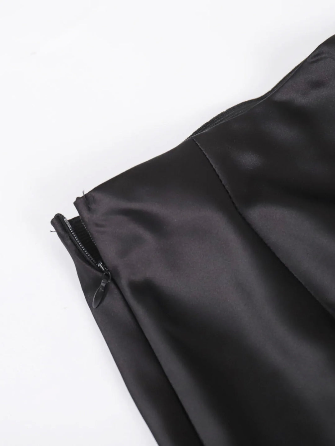 Fitted high-waist satin maxi skirt with flared hem