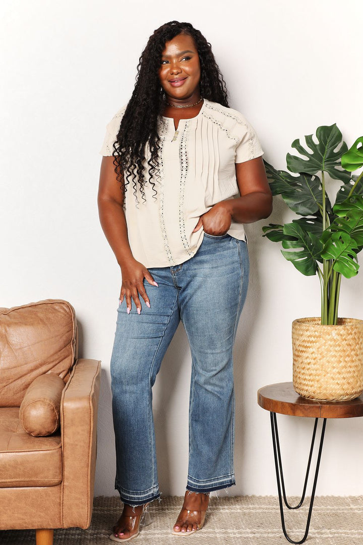 Crochet trim pintuck short sleeve top with button placket