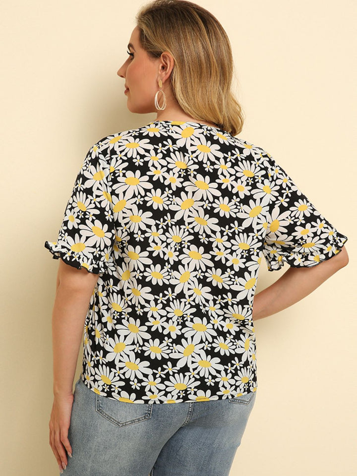 Plus size floral tie-hem blouse with flutter sleeves