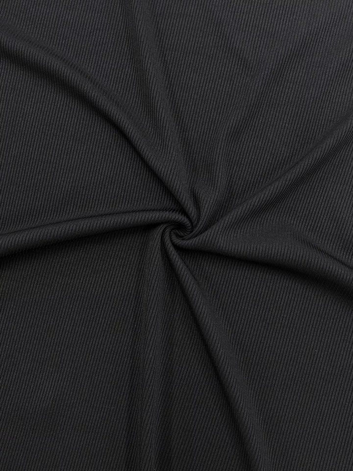 Plus size ribbed round-neck cami with side slit