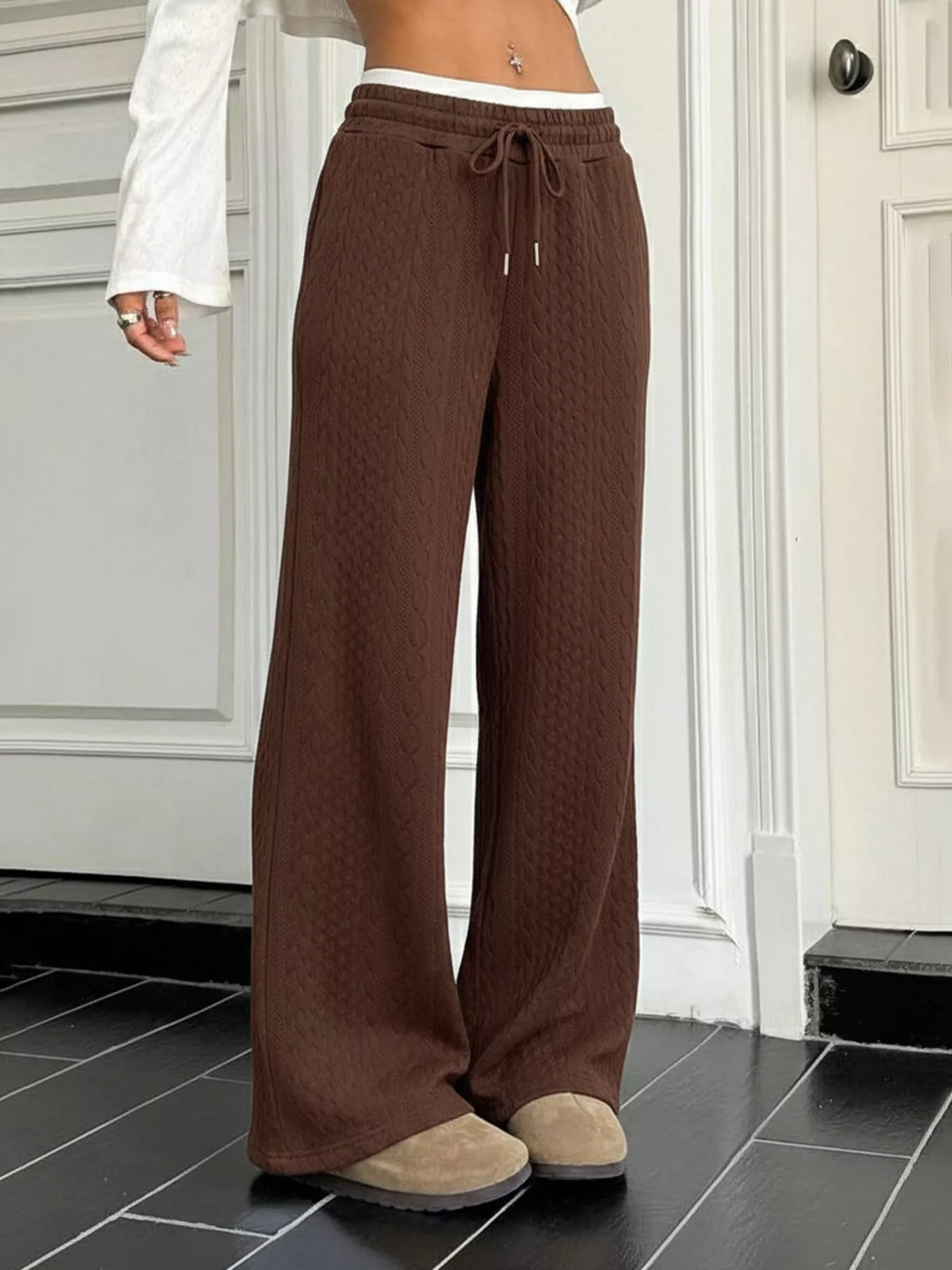Diamond-textured wide-leg pants with contrast waistband