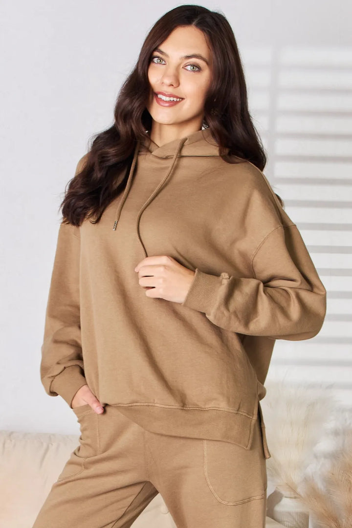 Drop-shoulder drawstring hoodie with ribbed cuffs