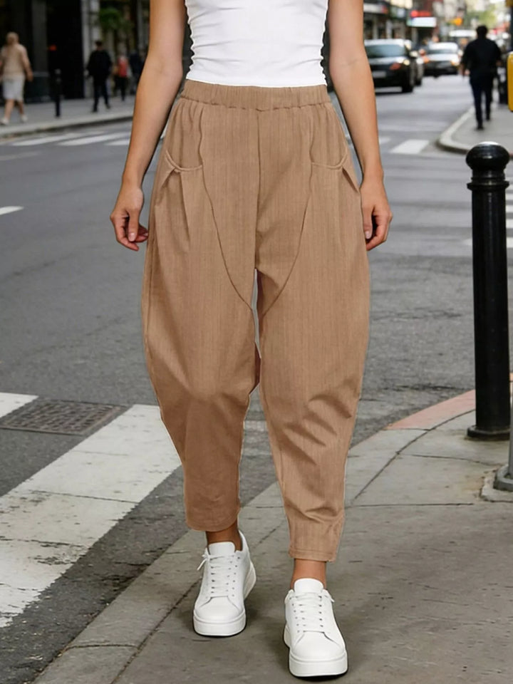 Plus size elastic waist harem pants with side pockets