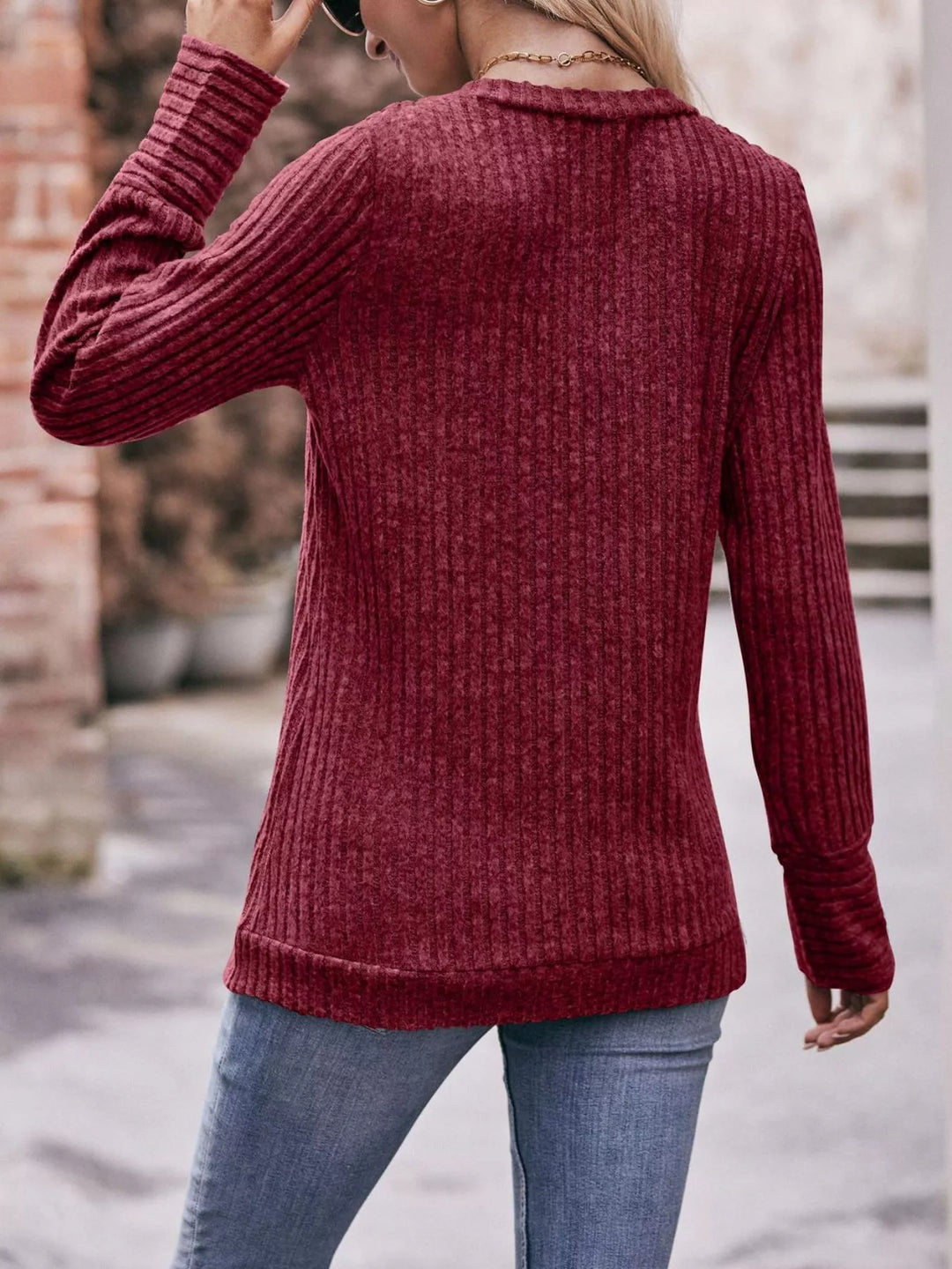 Ribbed knit V-neck long sleeve top