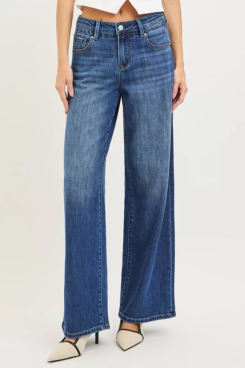 Slouchy mid-rise wide-leg baggy jeans with pockets