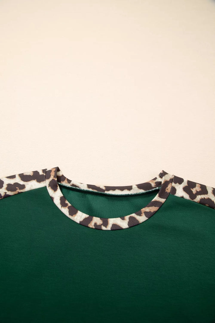 Leopard contrast trim short sleeve relaxed top