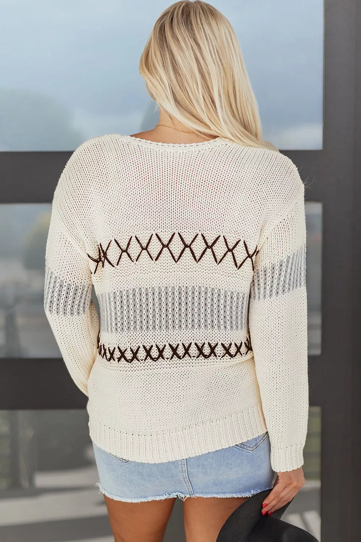 Cross-stitch trim V-neck chunky knit sweater