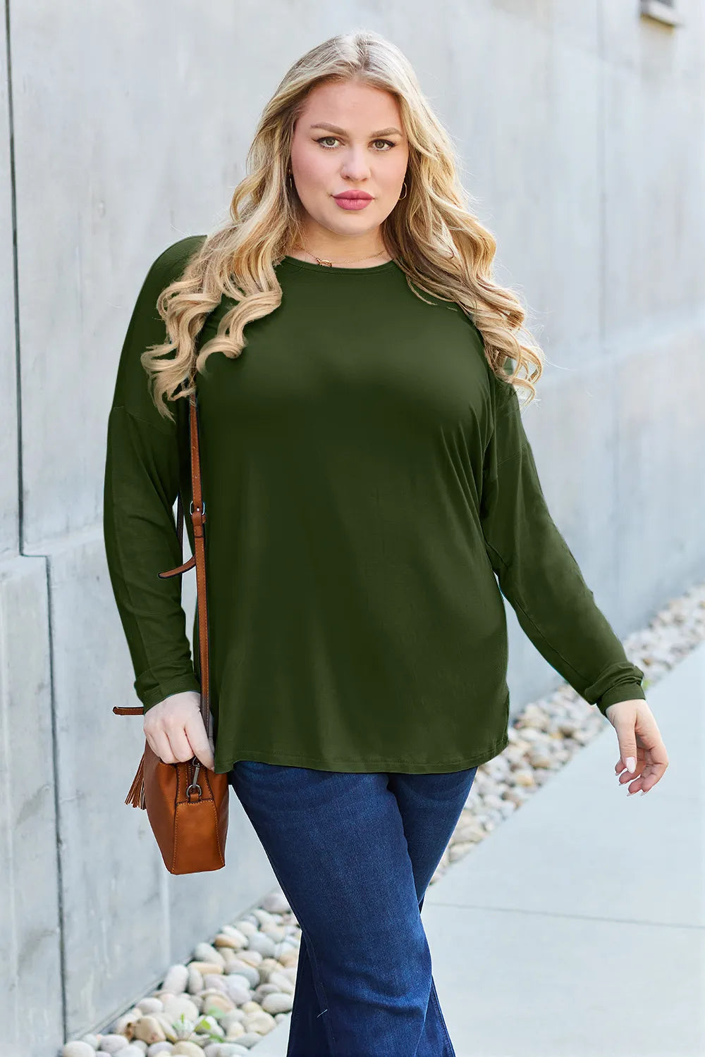 Dropped-shoulder round neck long sleeve knit top