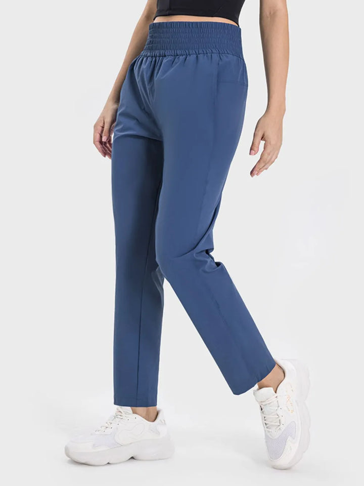 Smocked high-waist active pants with side pockets