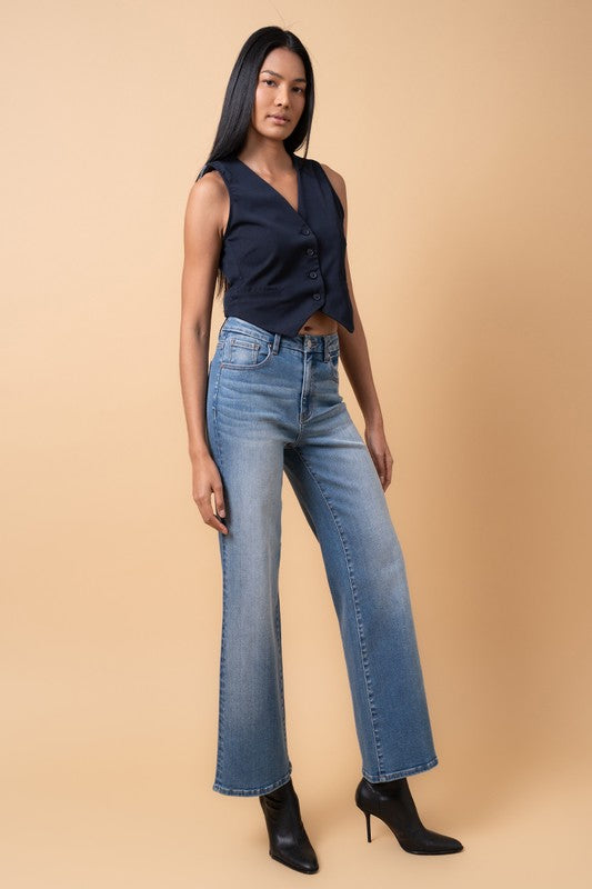 Montecito High Rise Relaxed Wide Leg Jeans in MEDIUM DENIM - wide leg, denim - detail view