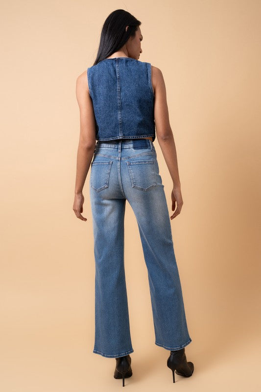 Montecito High Rise Relaxed Wide Leg Jeans in MEDIUM DENIM - wide leg, denim - view 5